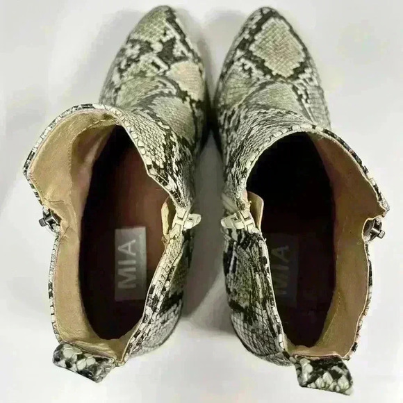 MIA Side Zip Snake Print Chunky Heel Ankle Boots Booties White Black Women 6.5 - Picture 7 of 13